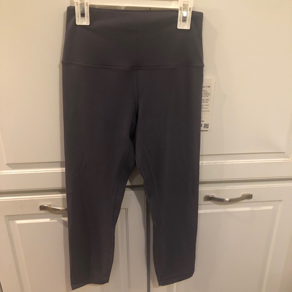 NWT Lululemon Align 23” High-Rise Crop Leggings - Picture 1 of 4